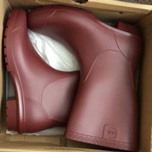 UGG Rain Boots